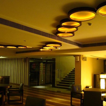 The Madison Hotel New Delhi Eksteriør billede